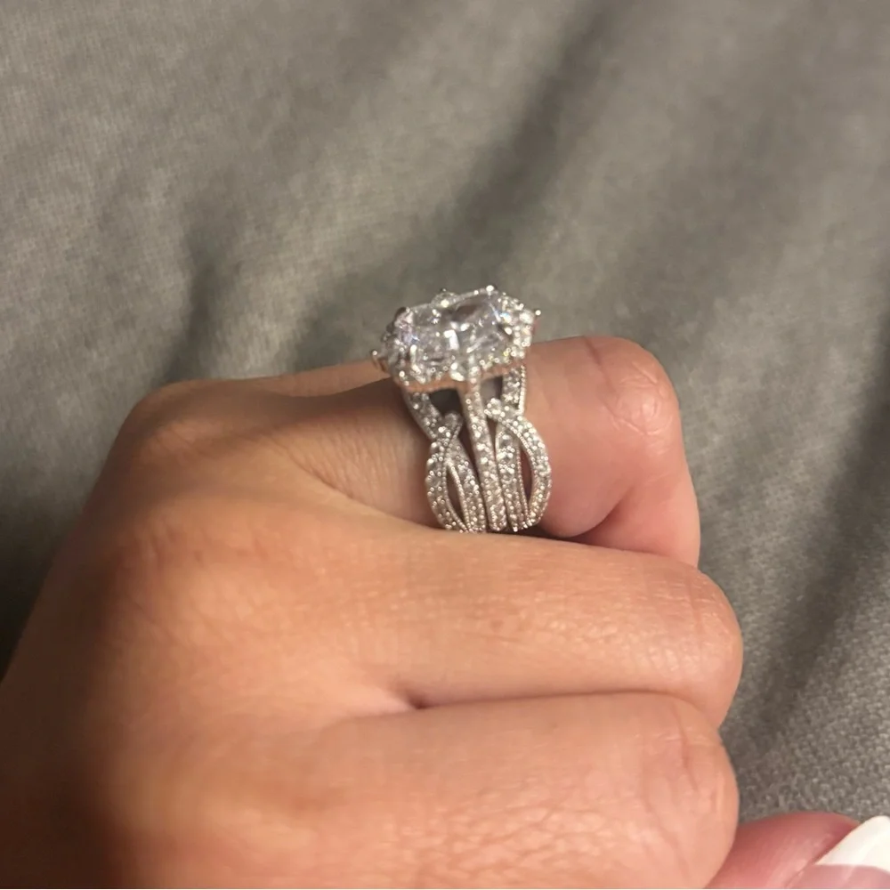 Vintage Wedding Ring Set - Picture 4 of 7